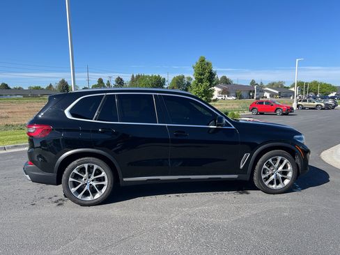 Used 2019 BMW X5 xDrive40i w/ Premium Package 2 AWD/4WD image 5