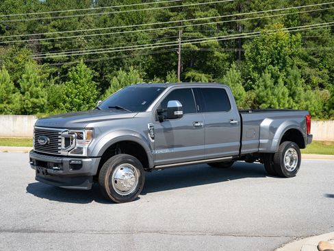 Used 2022 Ford F450 Platinum w/ FX4 Off-Road Package AWD/4WD image 10
