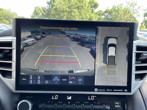 Used 2024 Toyota Tundra Platinum AWD/4WD image 35