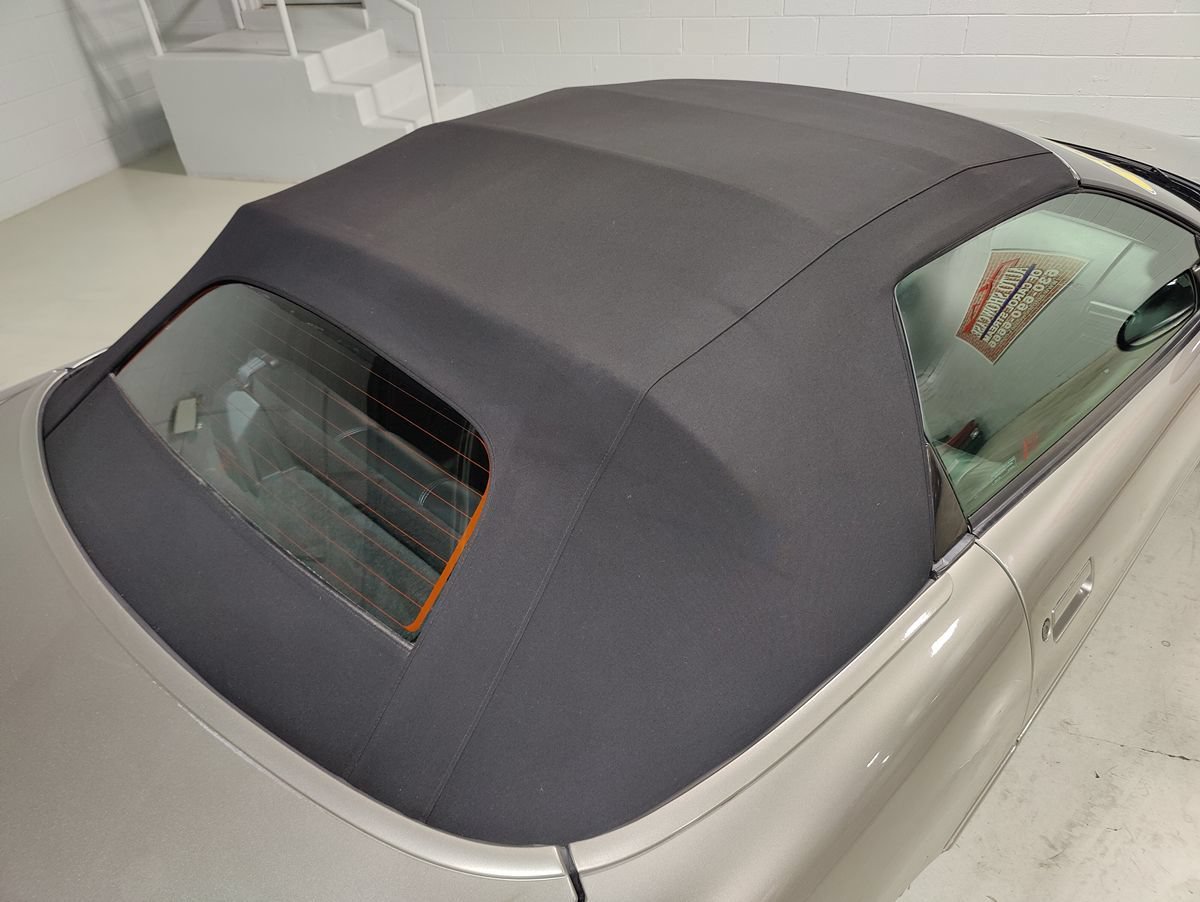Used 2002 Chevrolet Camaro Z28 RWD image 9