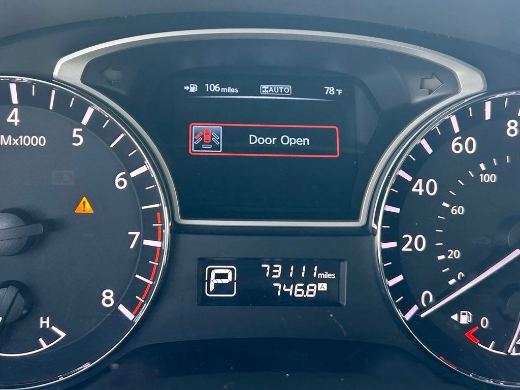 Used 2013 Nissan Pathfinder SL AWD/4WD image 18