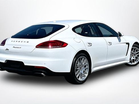 Used 2016 Porsche Panamera 4 AWD/4WD image 6