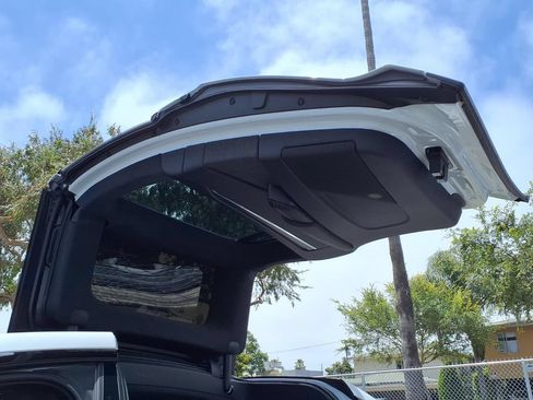 Used 2024 Tesla Model X AWD/4WD image 13