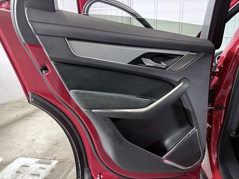 Used 2023 Jaguar F-PACE SVR image 23