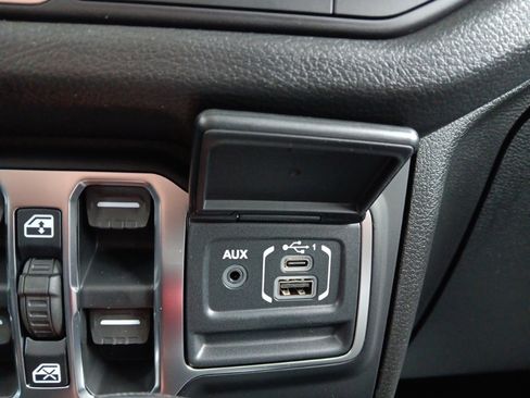 New 2026 Jeep Gladiator Sport image 28