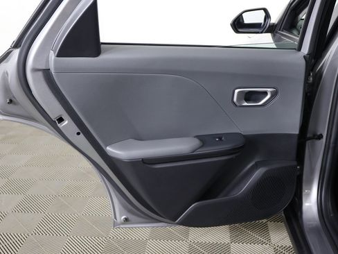 Used 2025 Kia K4 LXS image 22