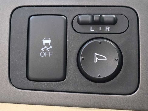 Used 2011 Honda CR-V EX image 17