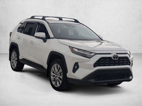 Used 2025 Toyota RAV4 XLE Premium image 3