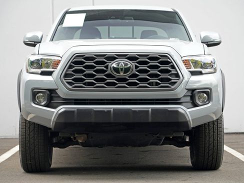 Used 2021 Toyota Tacoma TRD Off-Road AWD/4WD image 6