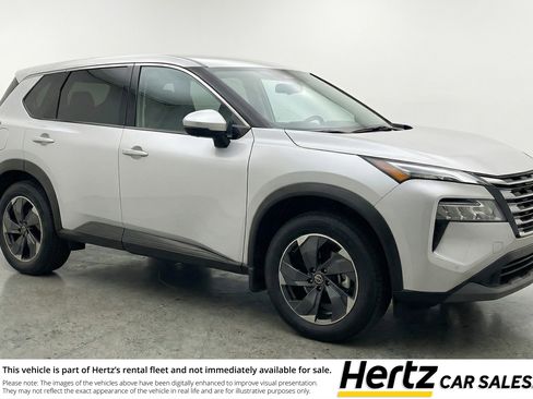 Used 2025 Nissan Rogue SV FWD image 1