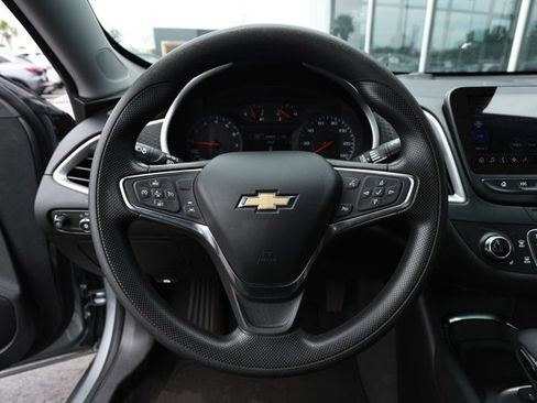 Used 2024 Chevrolet Malibu LT FWD image 11