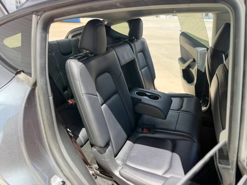 Used 2023 Tesla Model Y Long Range AWD/4WD image 25