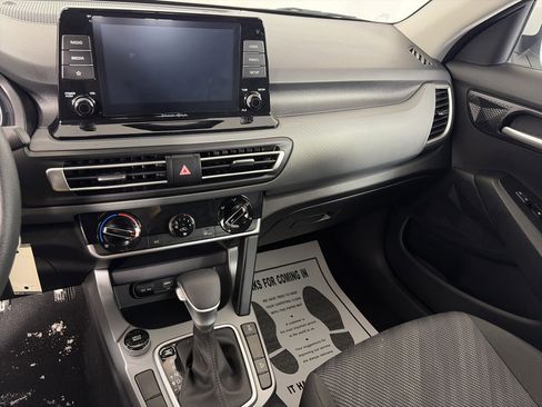 Used 2023 Kia Seltos LX image 4