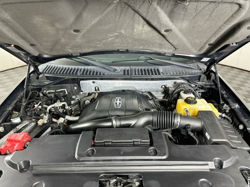 Used 2015 Lincoln Navigator 4WD image 35