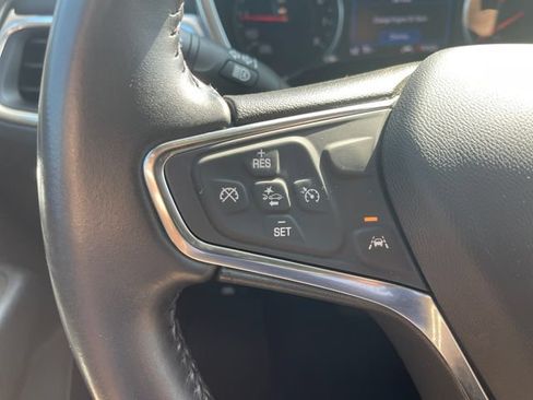 Used 2021 Chevrolet Equinox LT FWD image 17