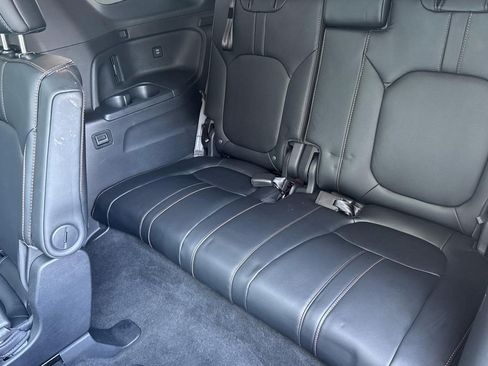 Certified 2025 Honda Pilot TrailSport image 32