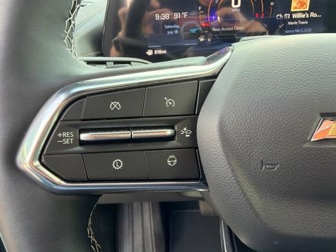 Used 2026 Chevrolet Traverse High Country FWD image 33