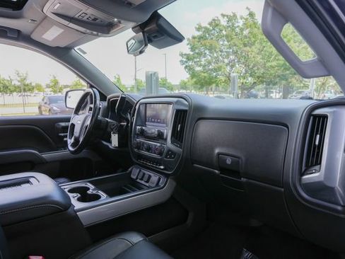 Used 2018 Chevrolet Silverado 1500 LTZ Z71 w/ Centennial Edition AWD/4WD image 33