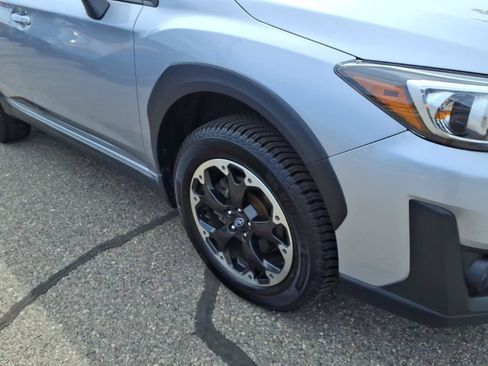 Used 2021 Subaru Crosstrek 2.0i Premium w/ Moonroof Package AWD/4WD image 4
