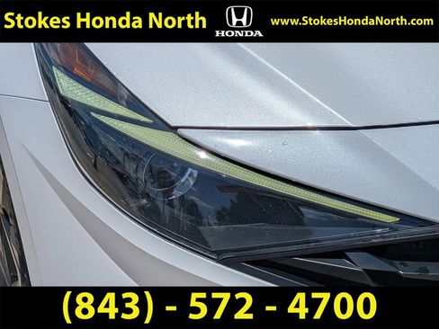 Used 2021 Hyundai Elantra SEL FWD image 12