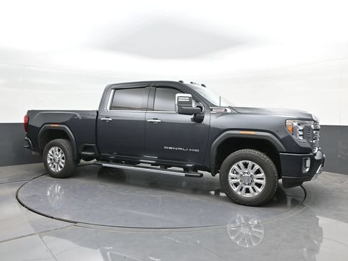 Used 2022 GMC Sierra 2500 Denali w/ Technology Package AWD/4WD image 16