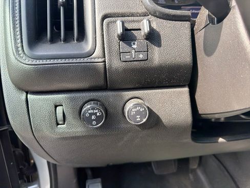 Used 2019 GMC Canyon SLT w/ Driver Alert Package AWD/4WD image 30