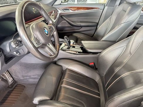 Used 2019 BMW 540i w/ M Sport Package RWD image 4