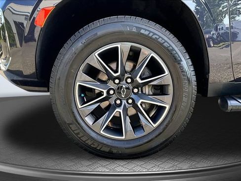 Used 2022 Chevrolet Tahoe Z71 AWD/4WD image 35