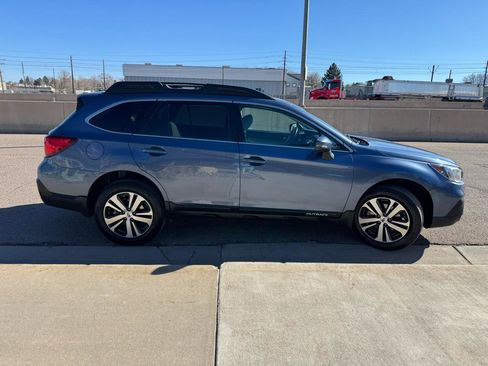 Used 2018 Subaru Outback 2.5i Limited image 27