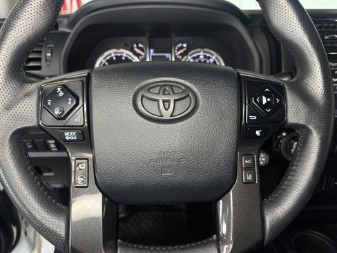 Used 2020 Toyota 4Runner TRD Off-Road Premium w/ Moonroof Package AWD/4WD image 13