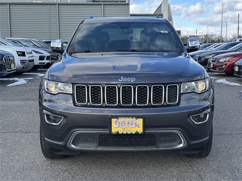 Used 2018 Jeep Grand Cherokee Limited image 2