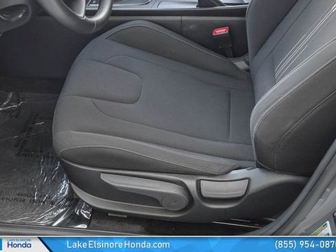 Used 2025 Hyundai Elantra Sport FWD image 16