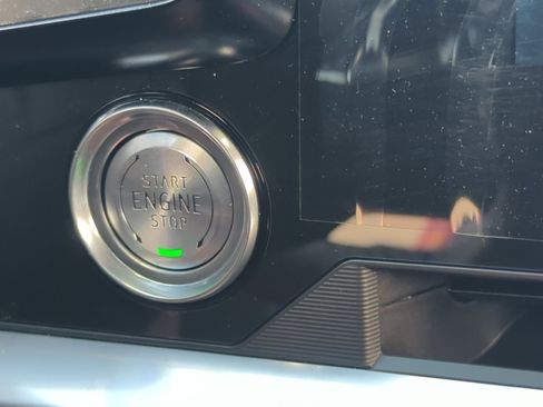 Used 2024 Chevrolet Corvette Stingray Preferred Cpe w/ Battery Protection Package image 27