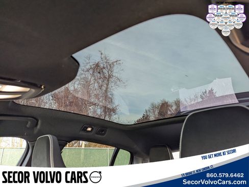 Used 2024 Volvo C40 P8 Recharge Ultimate w/ Protection Package Premier image 18