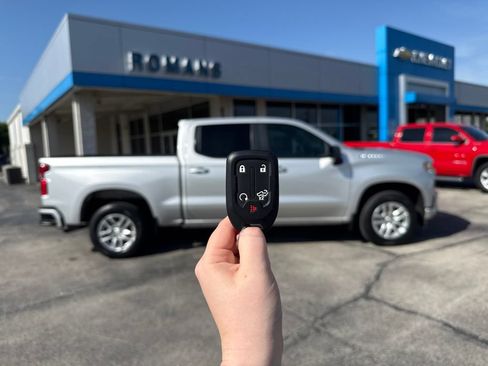 Used 2022 Chevrolet Silverado 1500 RST w/ Convenience Package II RWD image 22