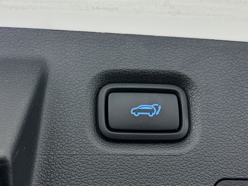 Used 2023 Hyundai Santa Fe SEL image 31