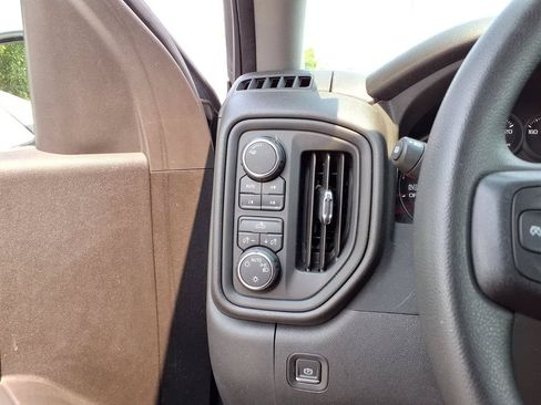 Used 2024 Chevrolet Silverado 1500 Custom Trail Boss AWD/4WD image 14