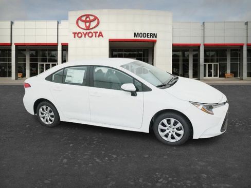 New 2026 Toyota Corolla LE FWD image 18