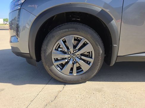 New 2026 Nissan Pathfinder SV FWD image 29
