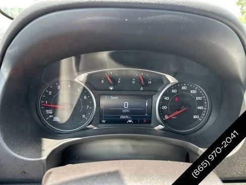 Used 2024 GMC Terrain SLE image 13