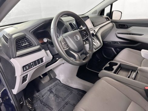 Used 2023 Honda Odyssey EX image 9