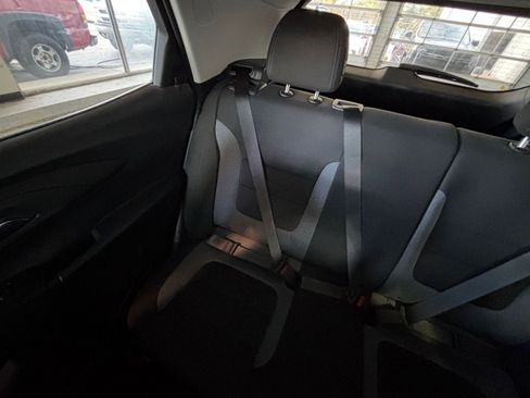 Used 2025 Chevrolet TrailBlazer LT image 37