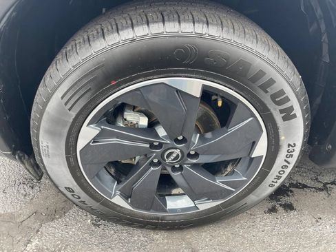 Certified 2024 Nissan Rogue SV AWD/4WD image 27