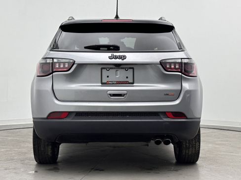 Used 2022 Jeep Compass Latitude FWD image 6