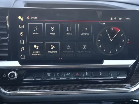 Used 2024 GMC Sierra 2500 SLE w/ SLE Value Package; image 17