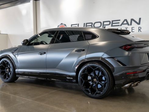 Used 2023 Lamborghini Urus Performante AWD/4WD image 27