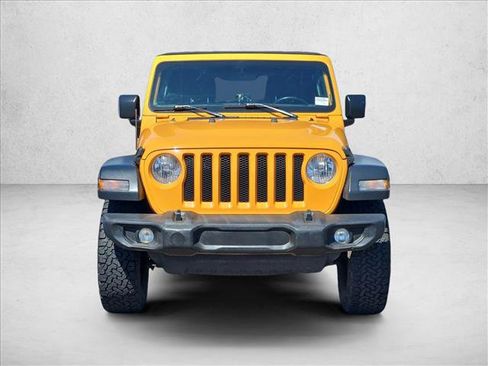Used 2018 Jeep Wrangler Unlimited Sport S AWD/4WD image 3
