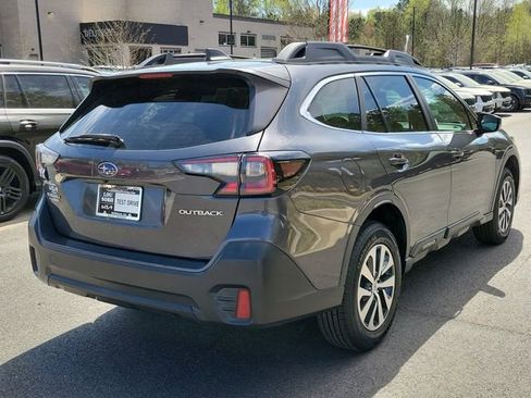 Used 2021 Subaru Outback 2.5i image 4