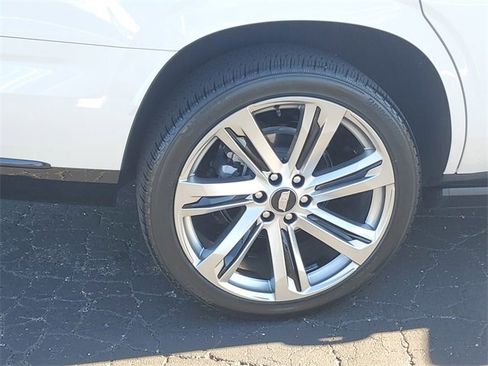 New 2025 Cadillac Escalade Sport w/ Touring Package image 7