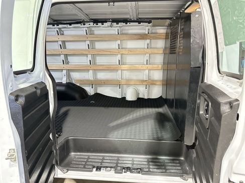 Used 2024 Chevrolet Express 2500 w/ Driver Convenience Package image 30